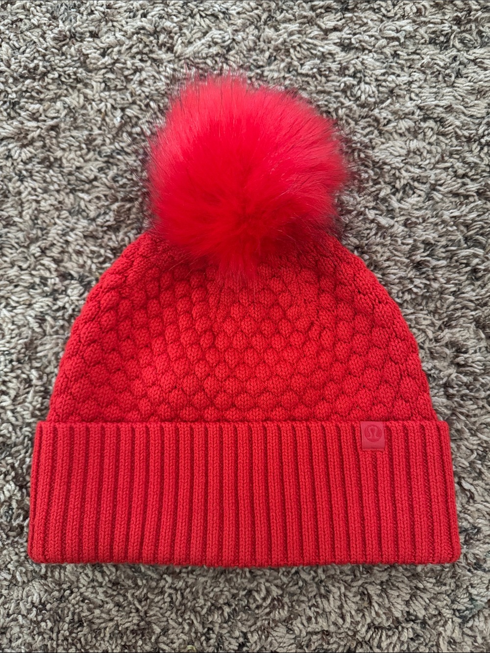 Lululemon Women’s Bubble Knit Pom Beanie